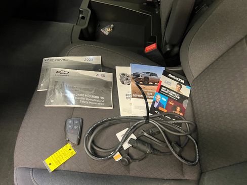 Used 2025 Chevrolet Silverado 2500 LT w/ Convenience Package image 35