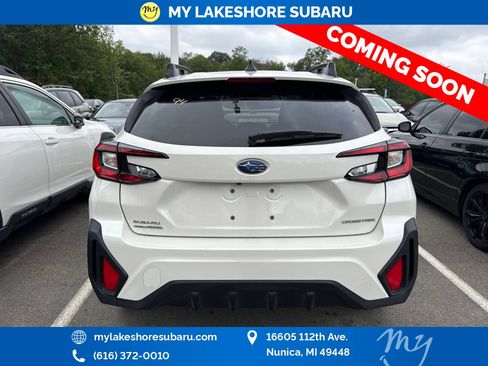 Used 2025 Subaru Crosstrek 2.5i Premium AWD/4WD image 5
