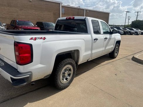 Used 2018 Chevrolet Silverado 1500 W/T w/ WT Convenience Package AWD/4WD image 4
