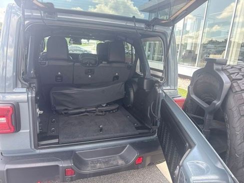 Used 2026 Jeep Wrangler Unlimited Rubicon AWD/4WD image 14