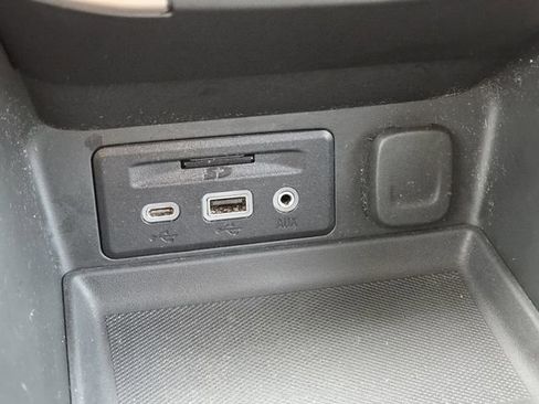 Used 2023 GMC Terrain Denali image 7