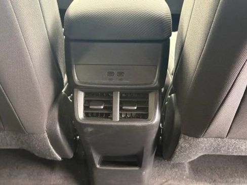 New 2026 Chevrolet Equinox LT w/ Safety and Technology Package AWD/4WD image 28