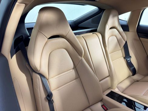 Used 2021 Porsche Panamera 4S image 43