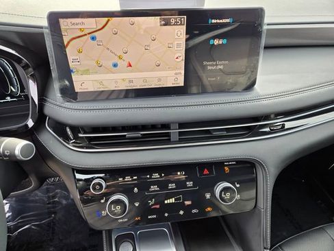 Certified 2025 INFINITI QX60 Luxe w/ Black Edition AWD/4WD image 26