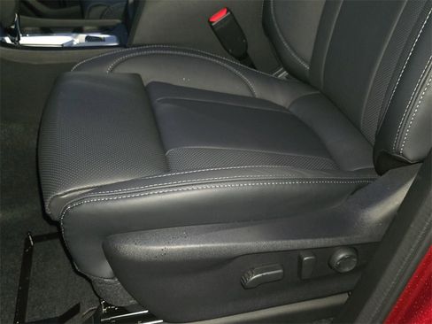 New 2026 Subaru Ascent Limited image 25