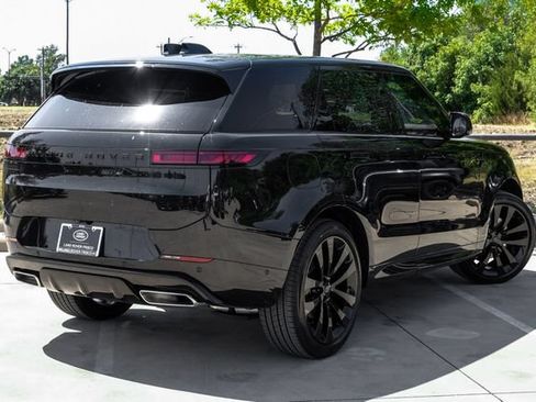 New 2026 Land Rover Range Rover Sport Dynamic SE AWD/4WD image 9
