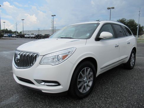Used 2013 Buick Enclave Leather FWD image 3