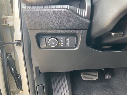 New 2025 Ford Ranger XLT w/ Equipment Group 301A High image 21