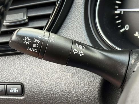 Used 2020 Nissan Rogue Sport SL w/ Premium Package image 22