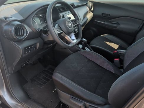 Used 2020 Nissan Kicks S FWD image 26
