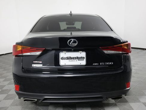 Used 2019 Lexus IS 300 AWD image 3