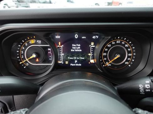 New 2026 Jeep Wrangler Unlimited Rubicon w/ Technology Group image 18