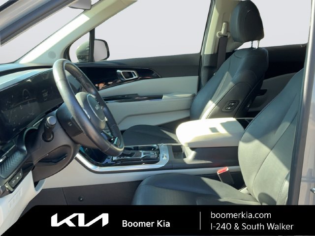 Used 2024 Kia Carnival SX Prestige FWD image 17