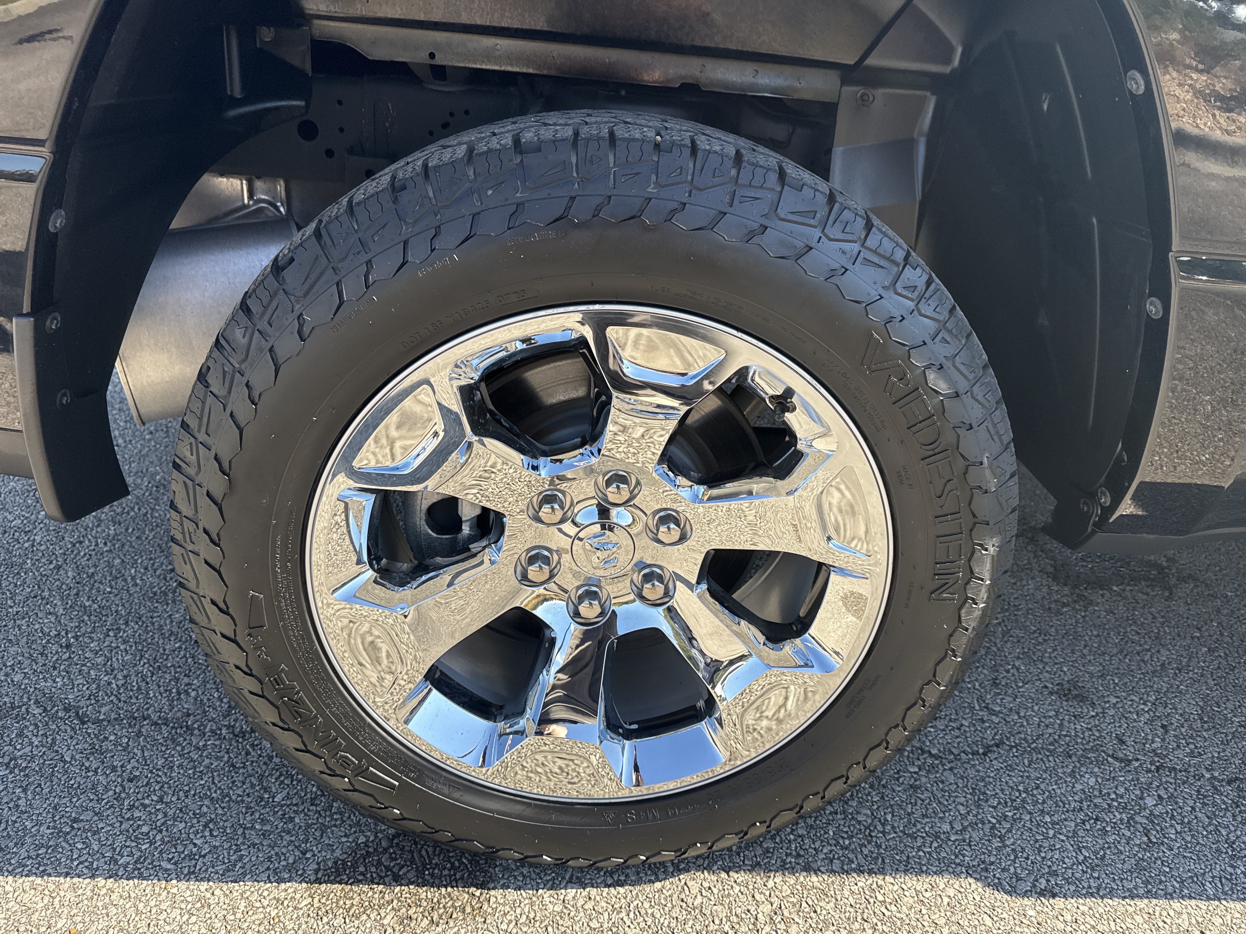 Used 2022 RAM 1500 Big Horn AWD/4WD image 17