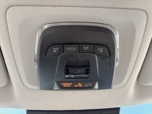 Used 2023 Toyota Corolla Cross L AWD/4WD image 47