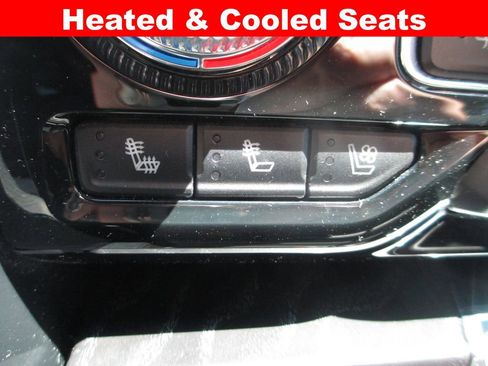 Certified 2023 GMC Yukon Denali AWD/4WD image 19