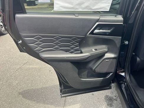 New 2025 Mitsubishi Outlander SEL image 25