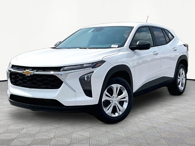 New 2026 Chevrolet Trax LS FWD image 3