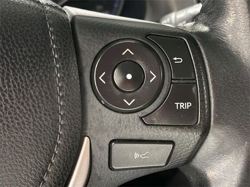 Used 2018 Toyota RAV4 XLE image 24