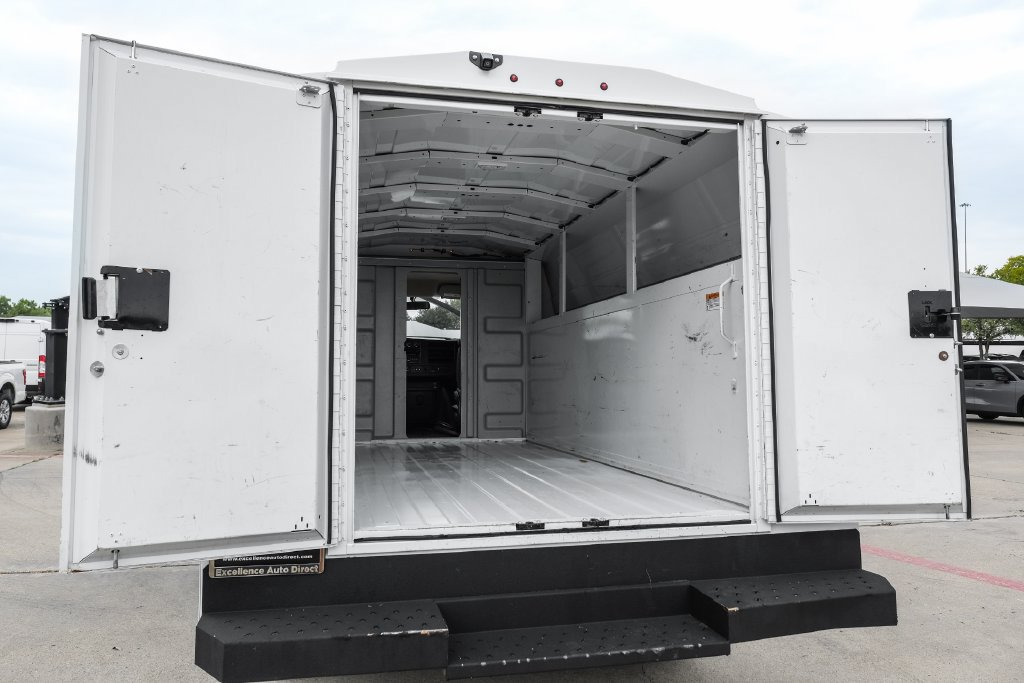 Used 2021 Chevrolet Express 3500 w/ Power Convenience Package RWD image 55