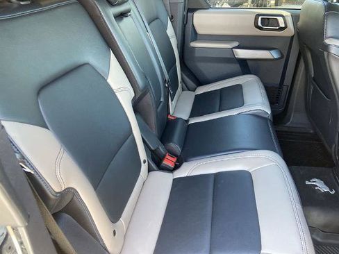 Used 2023 Ford Bronco Wildtrak image 23