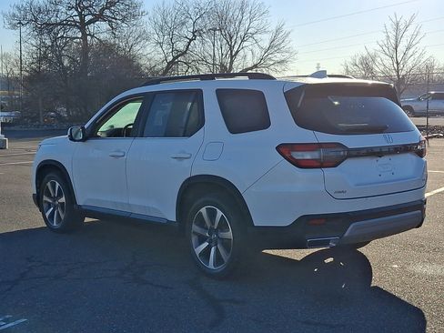Certified 2023 Honda Pilot Elite image 4