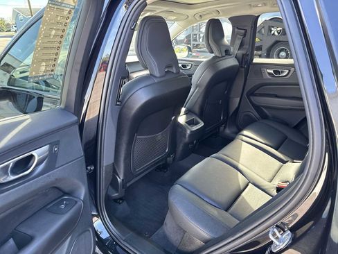 Used 2023 Volvo XC60 B5 Plus w/ Protection Package Premier image 17