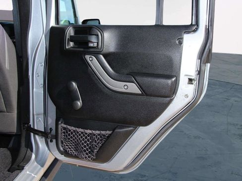 Used 2015 Jeep Wrangler Unlimited Sport image 24