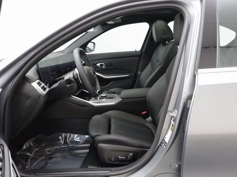 Certified 2025 BMW 330i xDrive Sedan w/ M Sport Package image 5