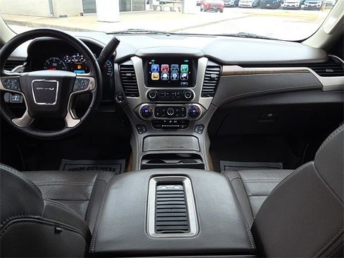 Used 2020 GMC Yukon Denali w/ Open Road Package image 12