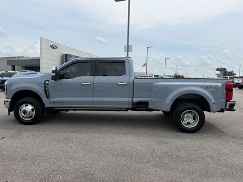 Used 2024 Ford F350 Lariat w/ Lariat Ultimate Package AWD/4WD image 8