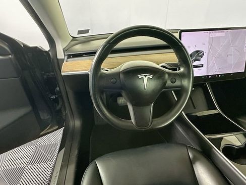 Used 2018 Tesla Model 3 Long Range image 10