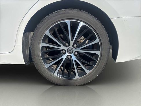 Used 2018 Toyota Camry SE FWD image 23