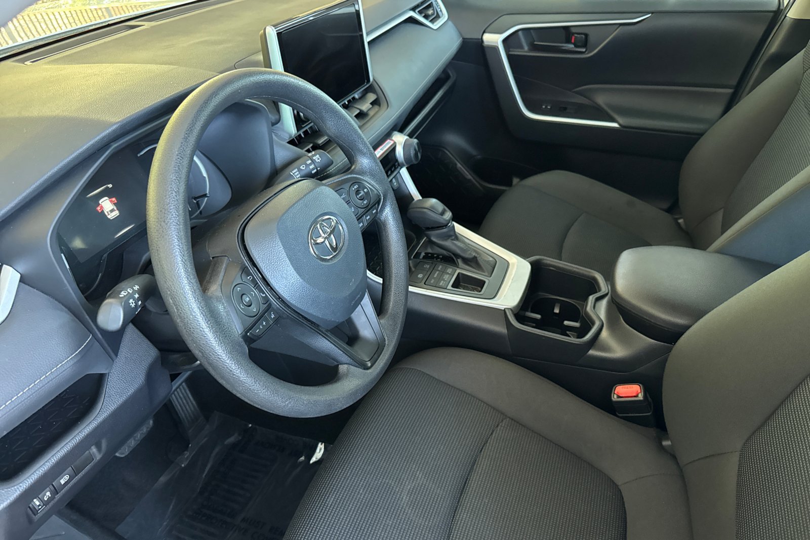 Certified 2025 Toyota RAV4 LE AWD/4WD image 12
