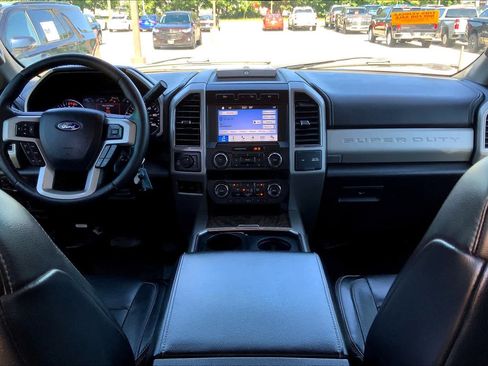 Used 2019 Ford F250 Lariat w/ Lariat Value Package AWD/4WD image 16