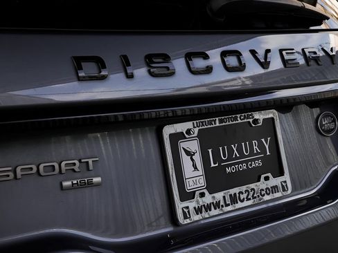 Used 2019 Land Rover Discovery Sport HSE image 19