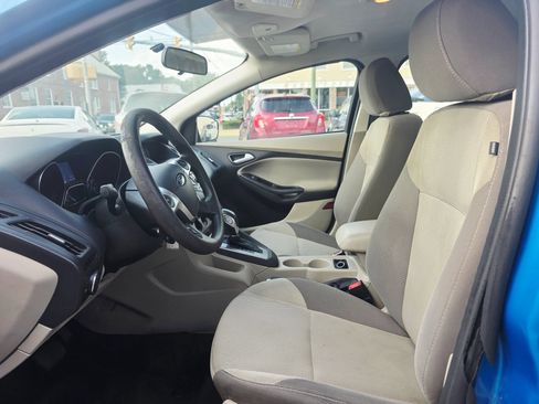 Used 2013 Ford Focus SE FWD image 9