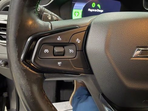 Used 2022 Chevrolet Bolt EUV Premier image 16