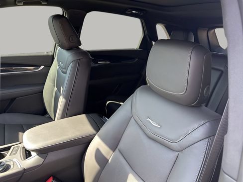New 2026 Cadillac XT5 Premium Luxury w/ Driver Assist Package FWD image 29