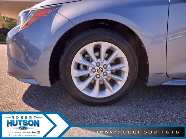 Used 2021 Toyota Corolla LE w/ LE Convenience Package FWD image 10
