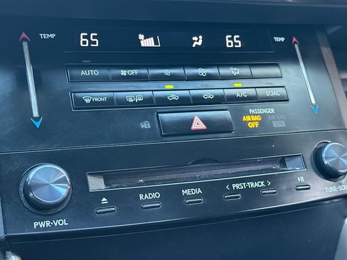 Used 2014 Lexus IS 250 image 17