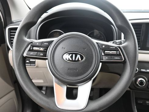 Used 2020 Kia Sportage LX FWD image 13
