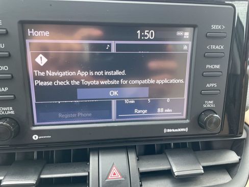 Used 2021 Toyota RAV4 XLE w/ Convenience Package AWD/4WD image 19