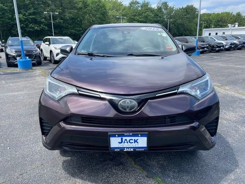 Used 2018 Toyota RAV4 LE w/ Carpet Mat Package AWD/4WD image 2