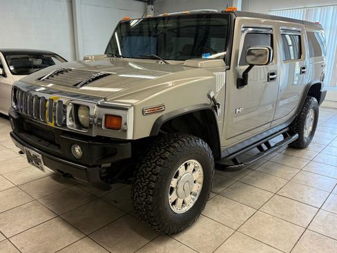 Used 2003 HUMMER H2 w/ Preferred Equipment Group image 3