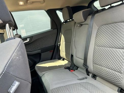 Used 2020 Ford Escape SE FWD image 9
