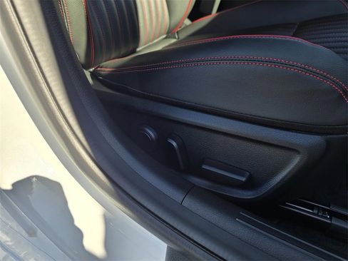 Used 2025 Genesis G70 3.3T Advanced image 29