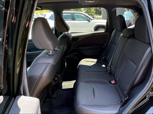 Certified 2026 Subaru Forester Premium AWD/4WD image 29