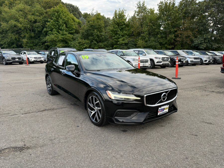 Used 2019 Volvo S60 T6 Momentum w/ Premium Package AWD/4WD image 9