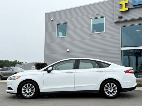 Used 2016 Ford Fusion S FWD image 10